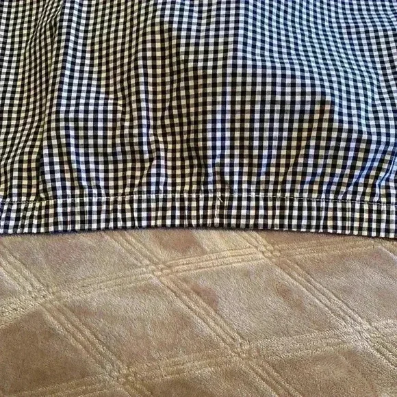 Jones New York Black & White Gingham Long Sleeve, Tie Front Large Woman’s Shirt - Picture 12 of 12